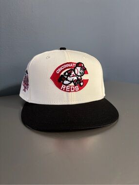 Cincinnati Reds New Era Fitted Hat 7.5